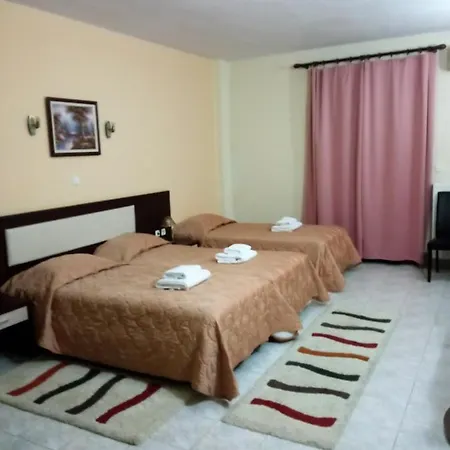 מלון דירות Panorama Áyios Pandeleḯmon