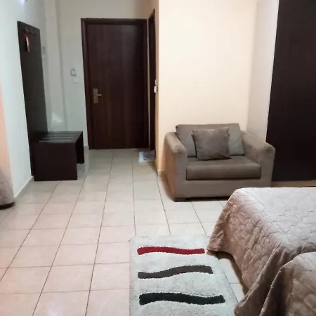 Panorama מלון דירות Áyios Pandeleḯmon