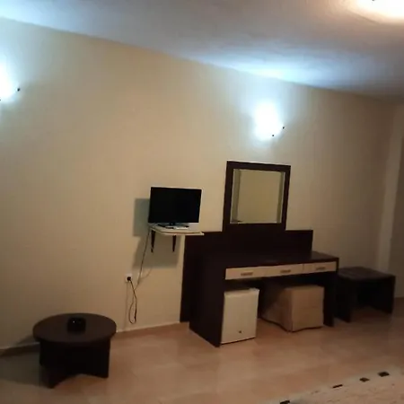 Panorama Áyios Pandeleḯmon