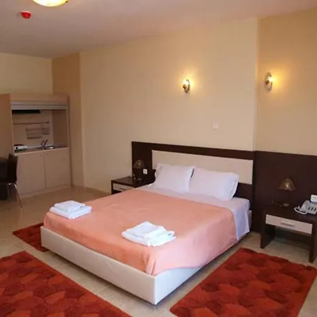 מלון דירות Panorama 3*