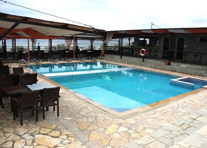 Panorama 3* Áyios Pandeleḯmon